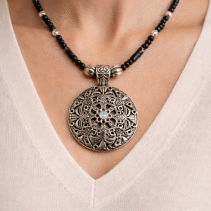 שרשרת מרשימה עם תיליון עגול בסגנון עתיק  4101 N